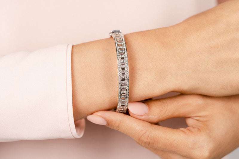 Sleek And Stylish Baguette Bangle