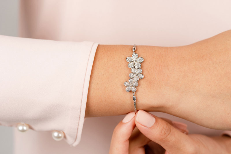 Three Flower Diamond Adjustable Bracelet