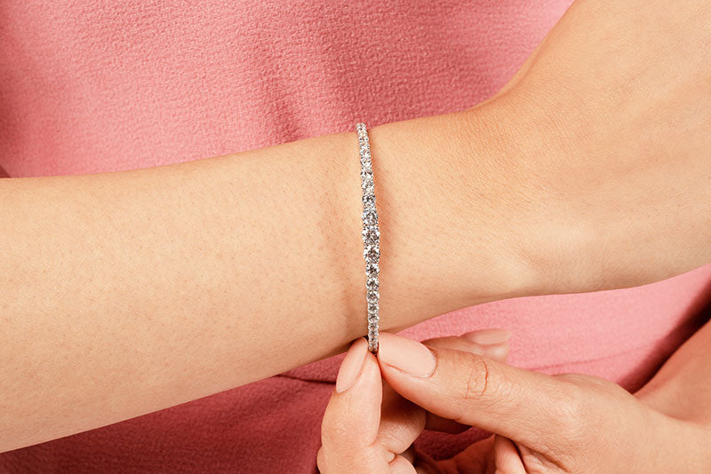 Diamond Dreams Graduated Bangle Bracelet