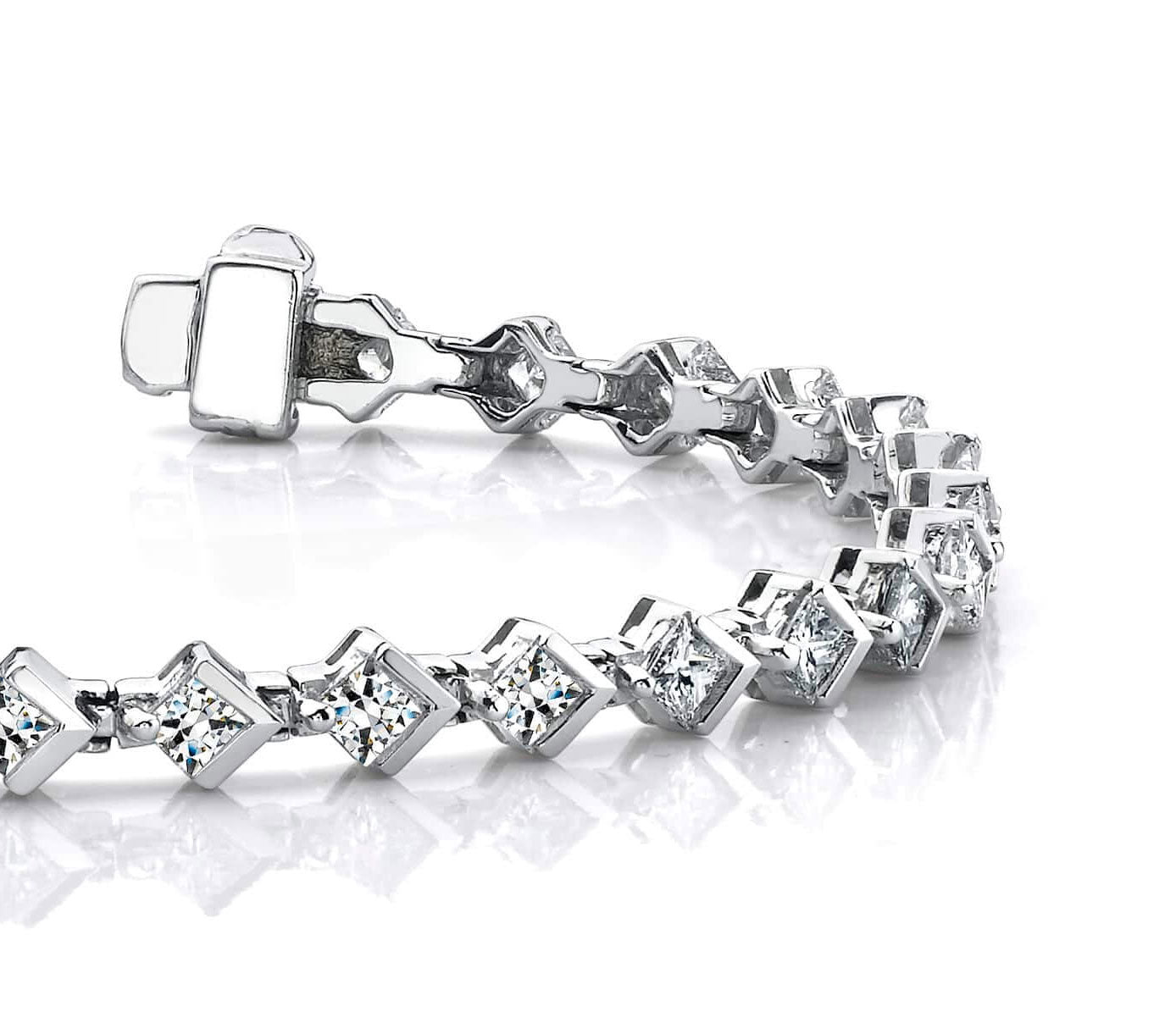 Half Diamond Link Diamond Bracelet