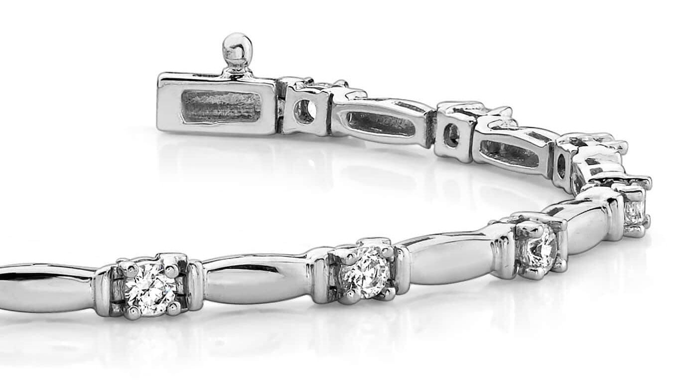 Shiny Column Link Diamond Bracelet