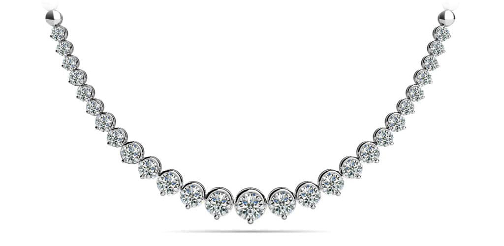 Strand Of Diamonds With Shiny Links